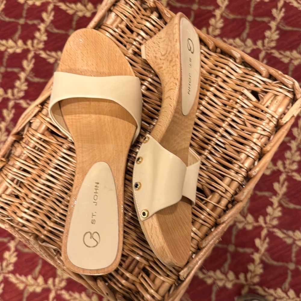 Gorgeous New St. John wooden slip on Sandals.  NWOT
